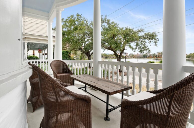 Exquisite Downtown Getaway - Charleston, South Carolina