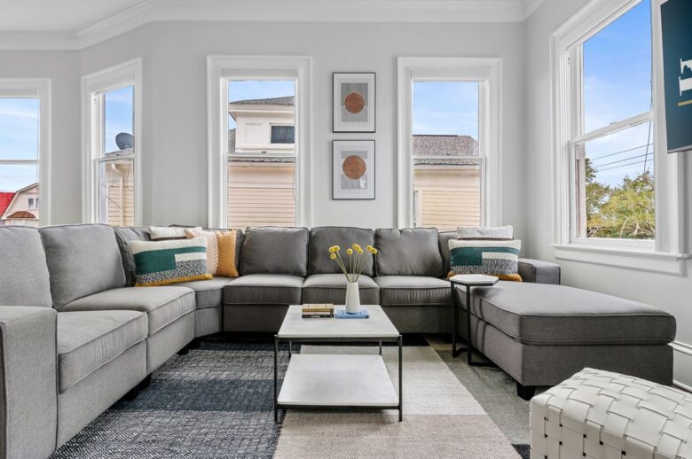 Exquisite Downtown Getaway - Charleston, South Carolina