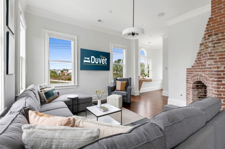 Exquisite Downtown Getaway - Charleston, South Carolina