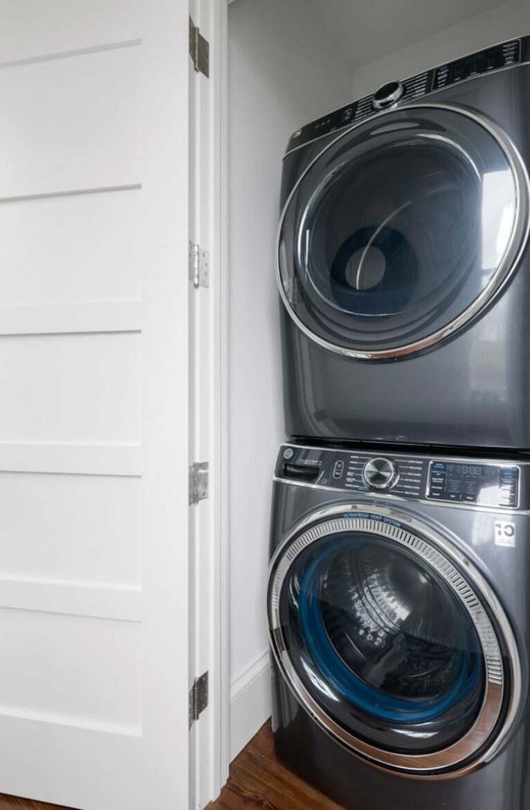 Exquisite Downtown Getaway - Charleston, South Carolina