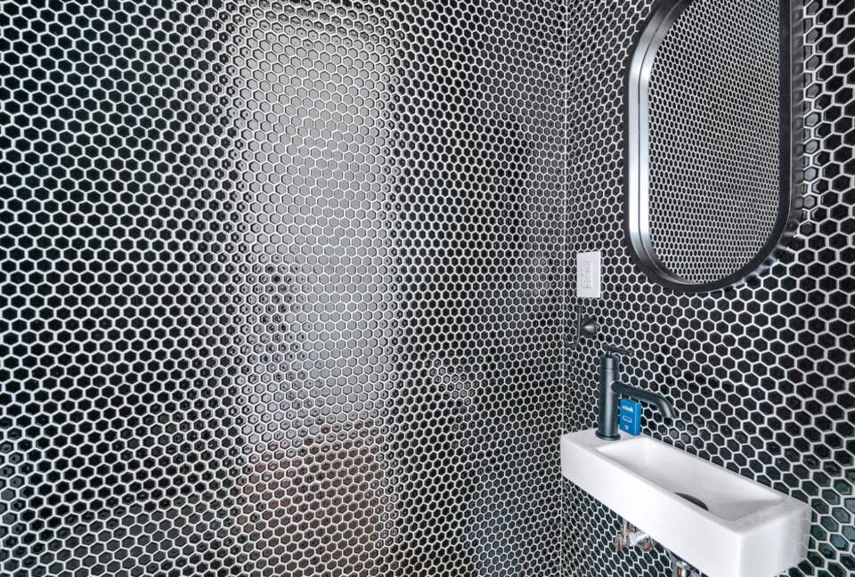 Exquisite Downtown Getaway - Charleston, South Carolina