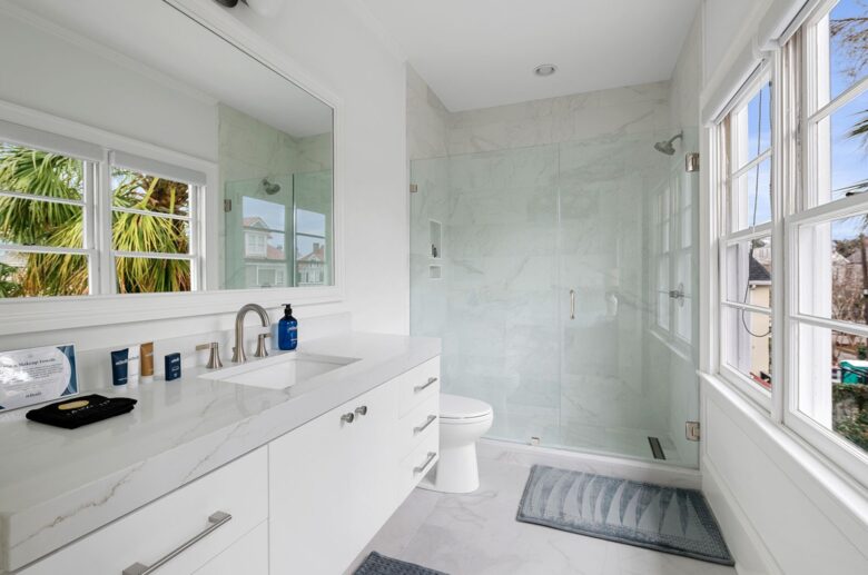 Exquisite Downtown Getaway - Charleston, South Carolina