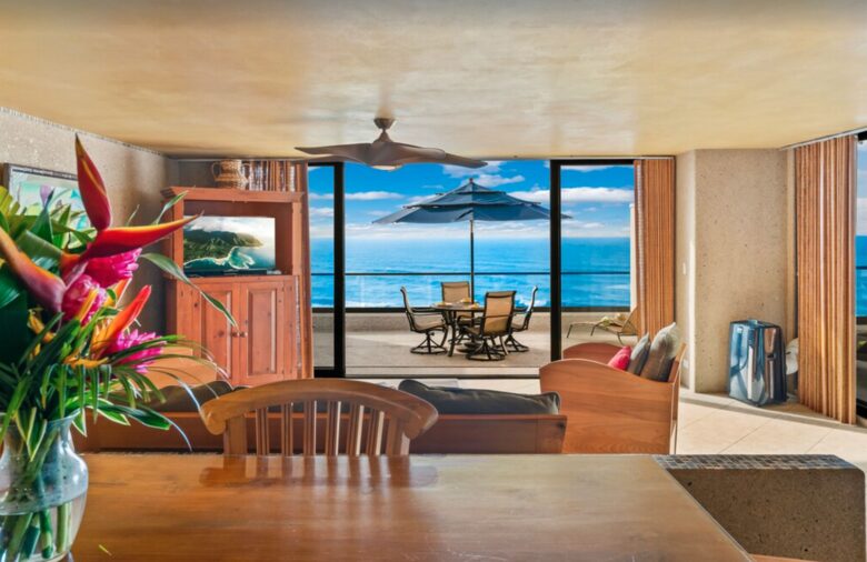 Puu Poa Luxurious Oceanfront Condo - Princeville, Hawaii