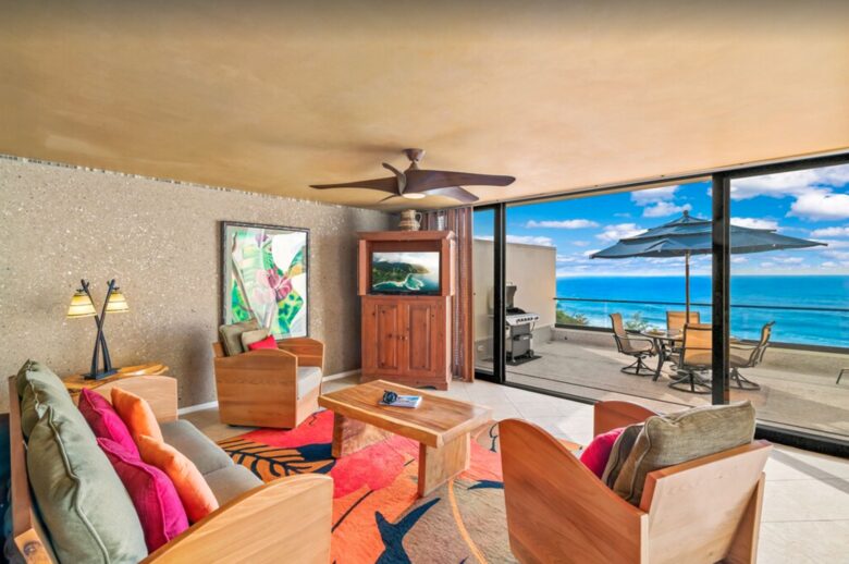Puu Poa Luxurious Oceanfront Condo - Princeville, Hawaii