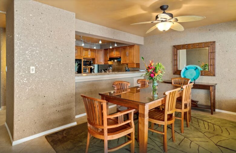 Puu Poa Luxurious Oceanfront Condo - Princeville, Hawaii