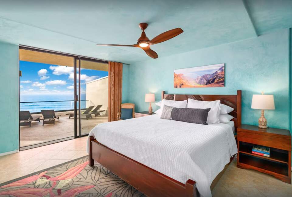 Puu Poa Luxurious Oceanfront Condo - Princeville, Hawaii