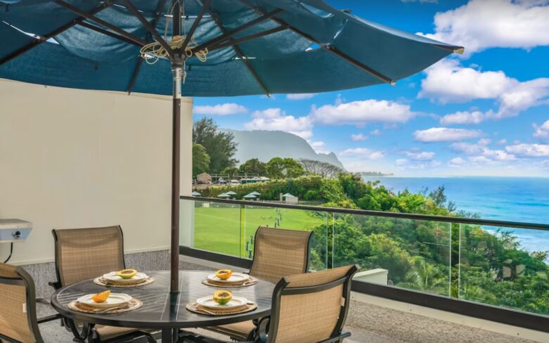 Puu Poa Luxurious Oceanfront Condo - Princeville, Hawaii