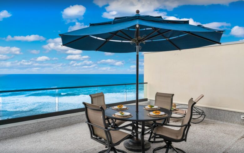 Puu Poa Luxurious Oceanfront Condo - Princeville, Hawaii