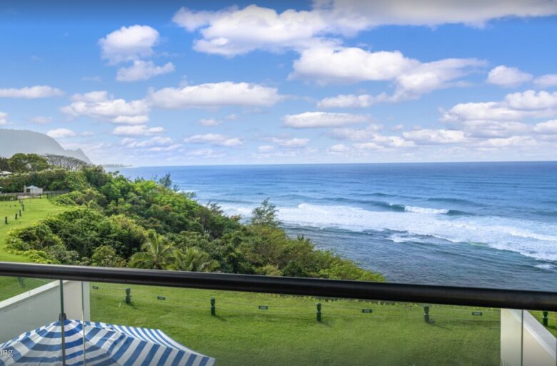 Puu Poa Luxurious Oceanfront Condo - Princeville, Hawaii