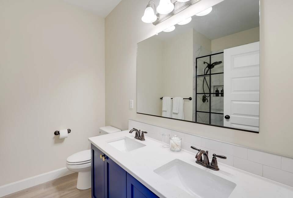 FourC Ranch | With Hot Tub on 10 Acres - Clinton, Washington