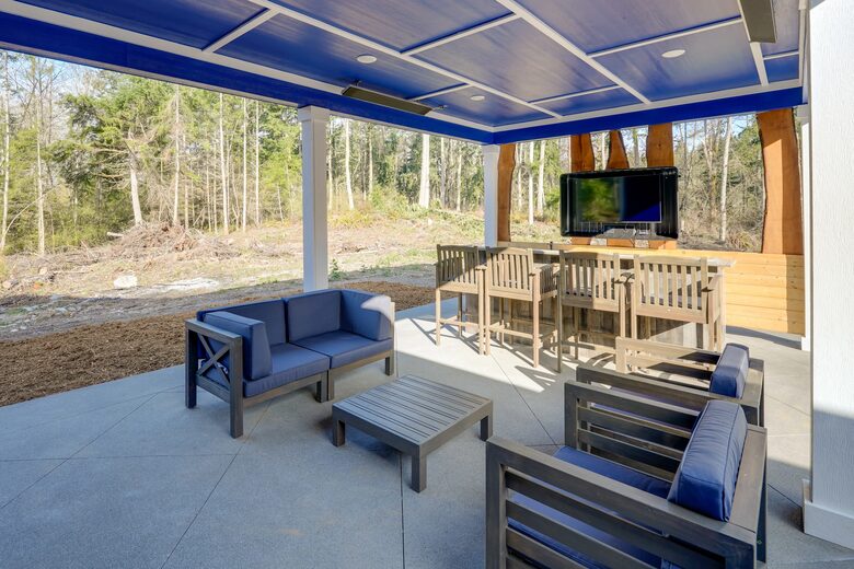 FourC Ranch | With Hot Tub on 10 Acres - Clinton, Washington