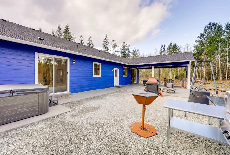 FourC Ranch | With Hot Tub on 10 Acres - Clinton, Washington