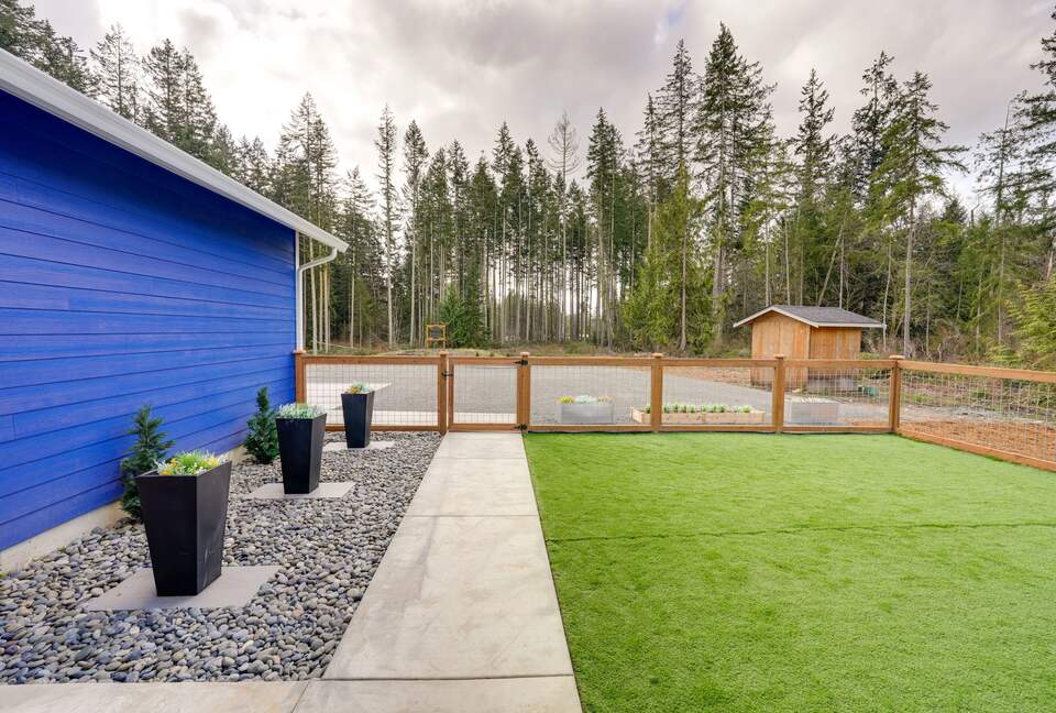 FourC Ranch | With Hot Tub on 10 Acres - Clinton, Washington