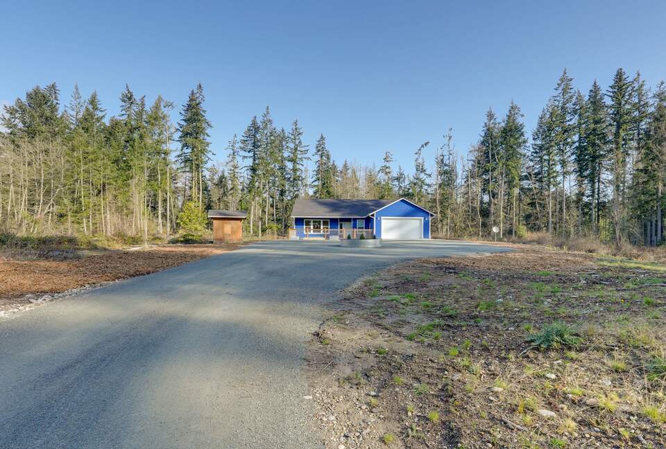 FourC Ranch | With Hot Tub on 10 Acres - Clinton, Washington