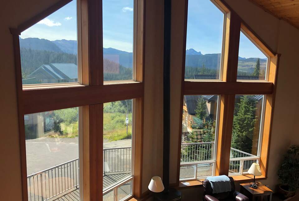 Valhalla Ski-In/Ski-Out Chalet - Comox-Strathcona C, Canada