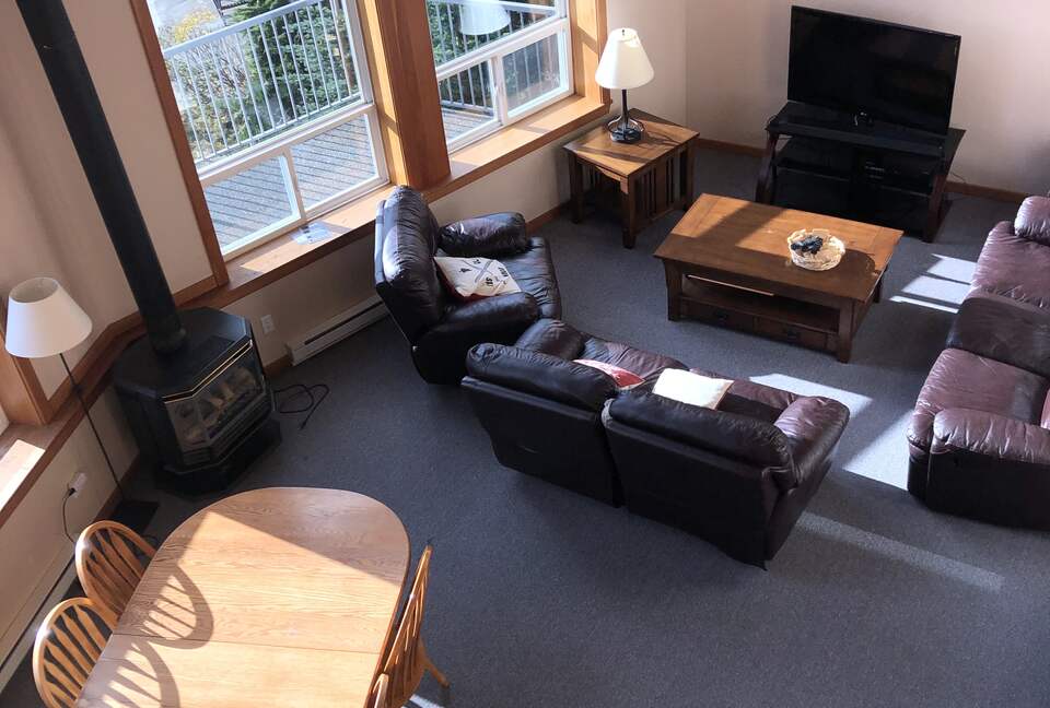 Valhalla Ski-In/Ski-Out Chalet - Comox-Strathcona C, Canada