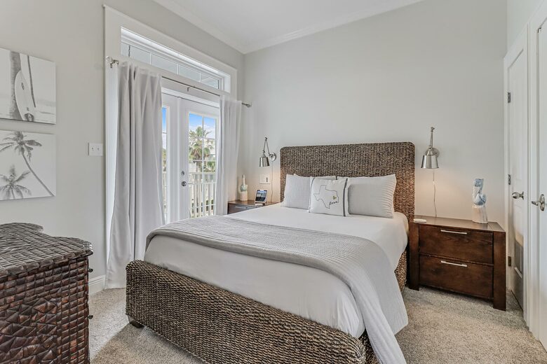 Cinnamon Shore North Beach Getaway - Port Aransas, Texas