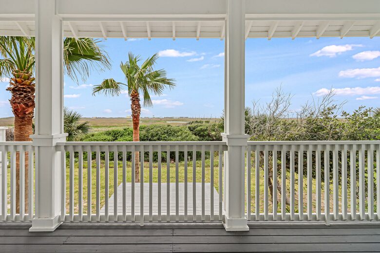 Cinnamon Shore North Beach Getaway - Port Aransas, Texas