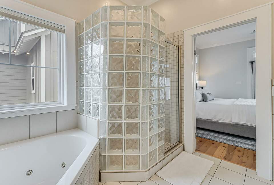 Cinnamon Shore North Beach Getaway - Port Aransas, Texas