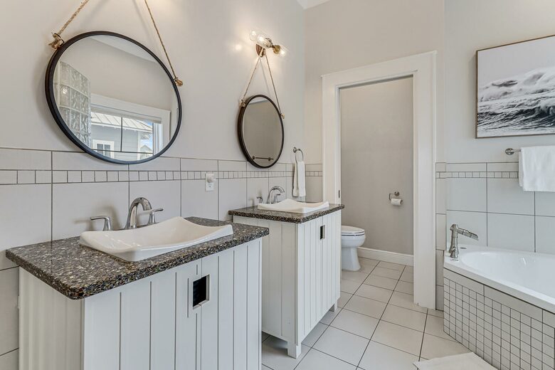 Cinnamon Shore North Beach Getaway - Port Aransas, Texas