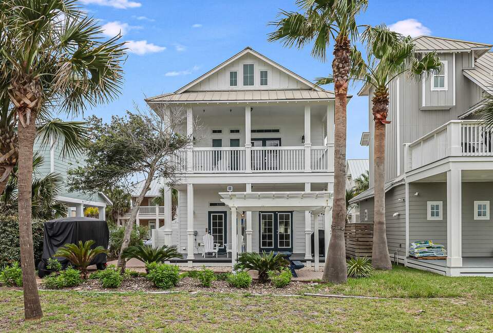 Cinnamon Shore North Beach Getaway - Port Aransas, Texas