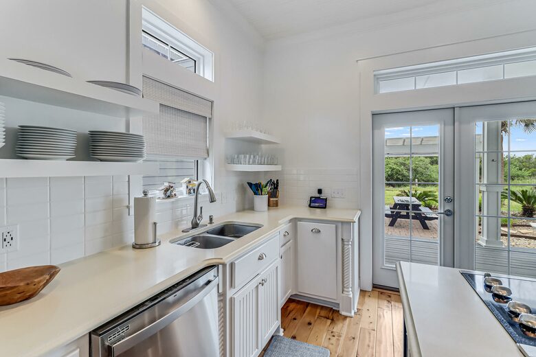 Cinnamon Shore North Beach Getaway - Port Aransas, Texas