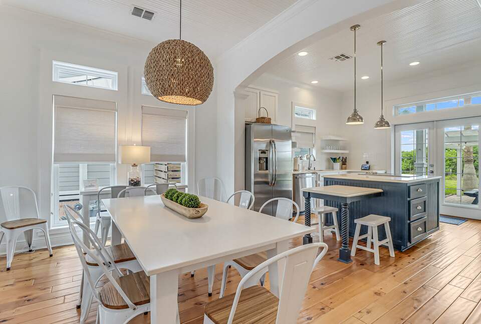 Cinnamon Shore North Beach Getaway - Port Aransas, Texas