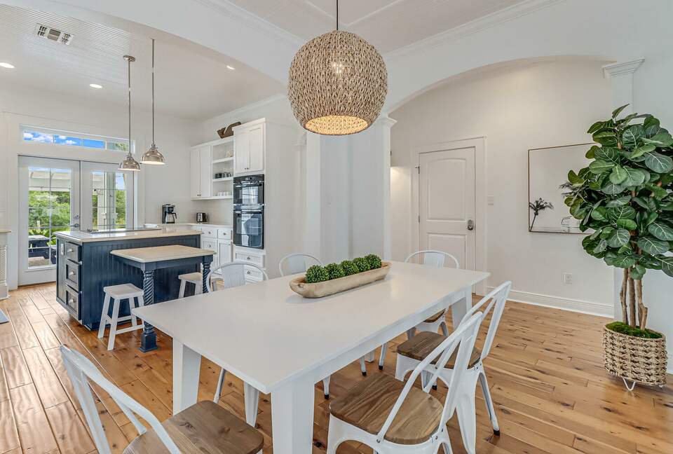 Cinnamon Shore North Beach Getaway - Port Aransas, Texas