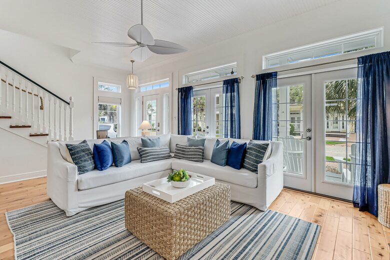 Cinnamon Shore North Beach Getaway - Port Aransas, Texas