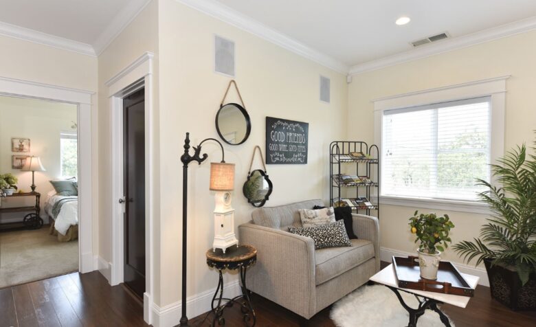 Exquisite Modern Farmhouse with a Pool - Sonoma, California