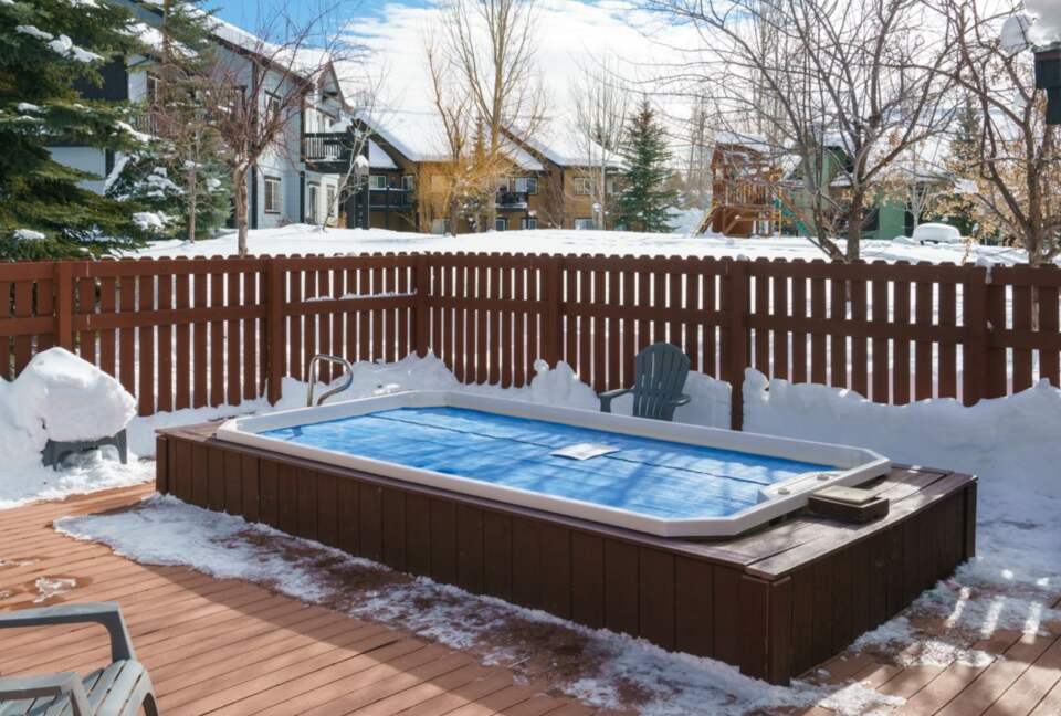 Top Floor, Cozy, Updated, and Chic Condo 1 Mile From Steamboat Ski Resort - Steamboat Springs, Colorado