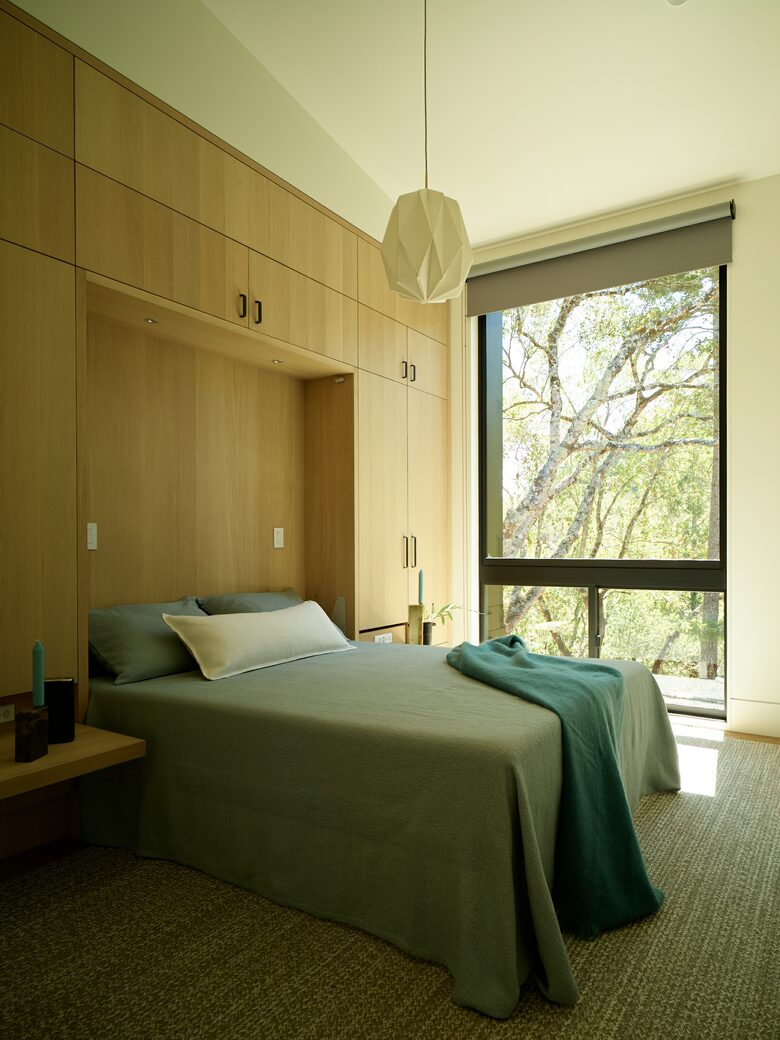 Modern Hilltop Wine-Country Home Surrounded by Forest, close to town - Healdsburg, California