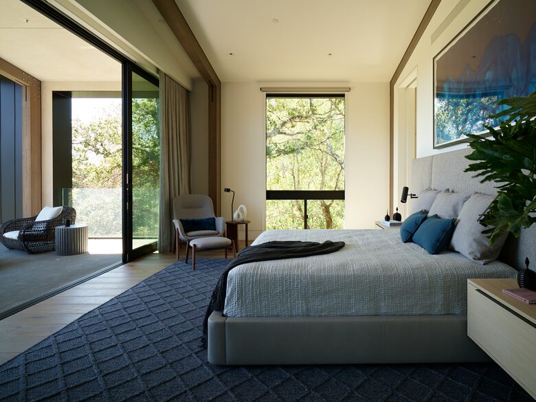 Modern Hilltop Wine-Country Home Surrounded by Forest, close to town - Healdsburg, California