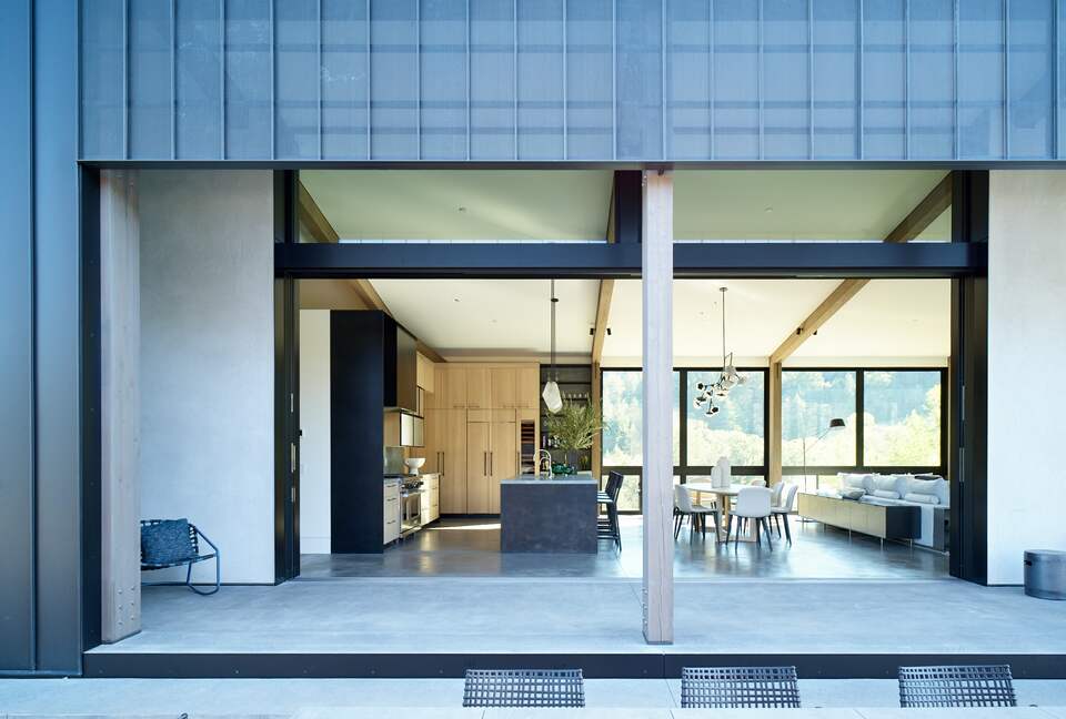 Modern Hilltop Wine-Country Home Surrounded by Forest, close to town - Healdsburg, California