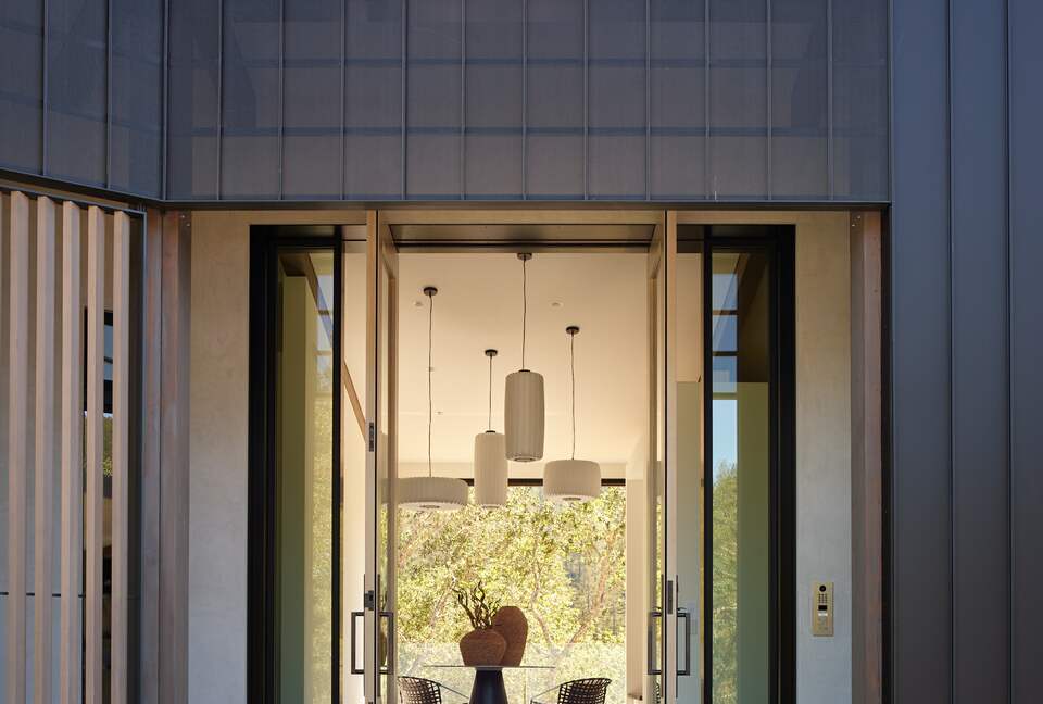 Modern Hilltop Wine-Country Home Surrounded by Forest, close to town - Healdsburg, California