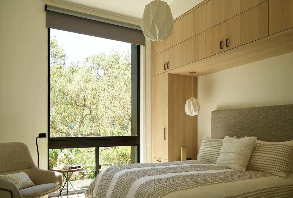 Modern Hilltop Wine-Country Home Surrounded by Forest, close to town - Healdsburg, California