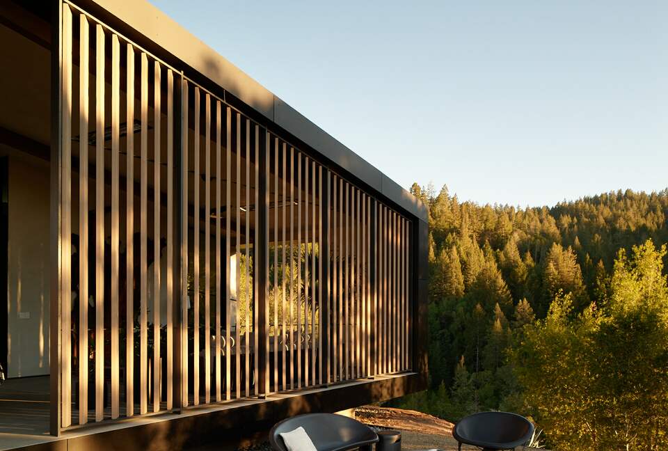 Modern Hilltop Wine-Country Home Surrounded by Forest, close to town - Healdsburg, California