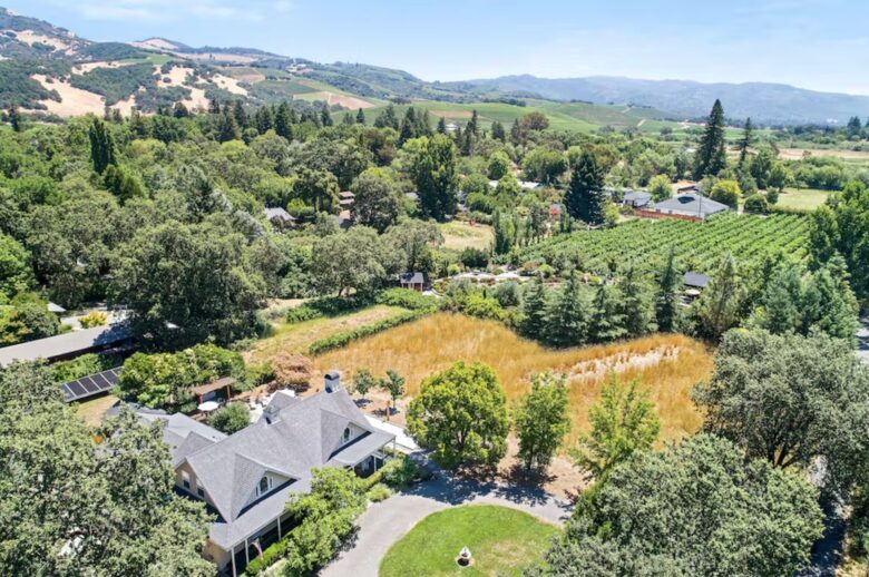 Sonoma Valley Wine Country Farmhouse - Kenwood, California