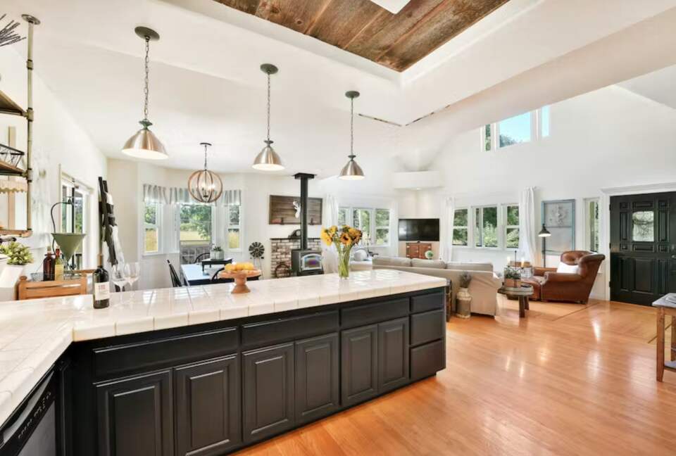 Sonoma Valley Wine Country Farmhouse - Kenwood, California