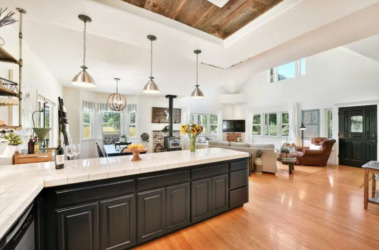 Sonoma Valley Wine Country Farmhouse - Kenwood, California