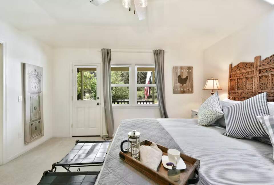 Sonoma Valley Wine Country Farmhouse - Kenwood, California