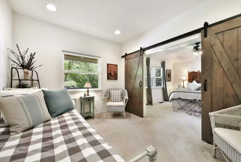 Sonoma Valley Wine Country Farmhouse - Kenwood, California