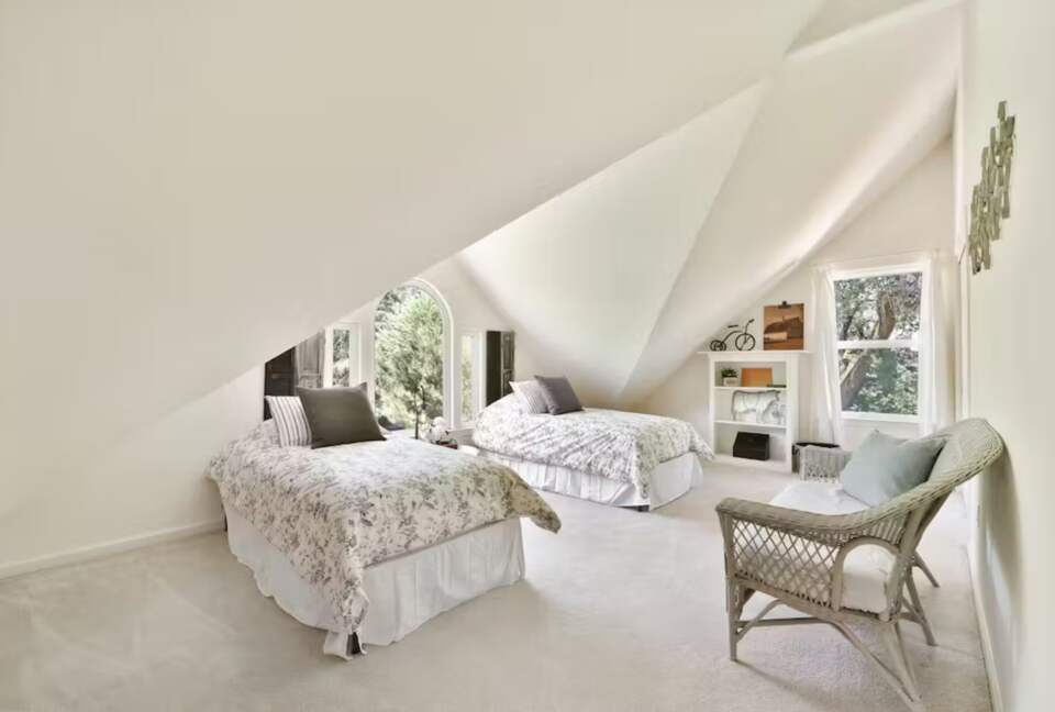 Sonoma Valley Wine Country Farmhouse - Kenwood, California