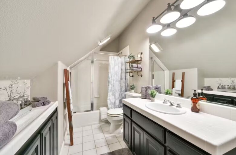 Sonoma Valley Wine Country Farmhouse - Kenwood, California