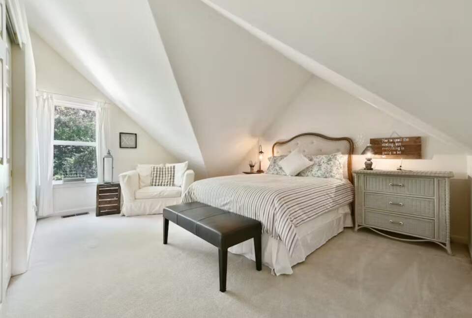 Sonoma Valley Wine Country Farmhouse - Kenwood, California