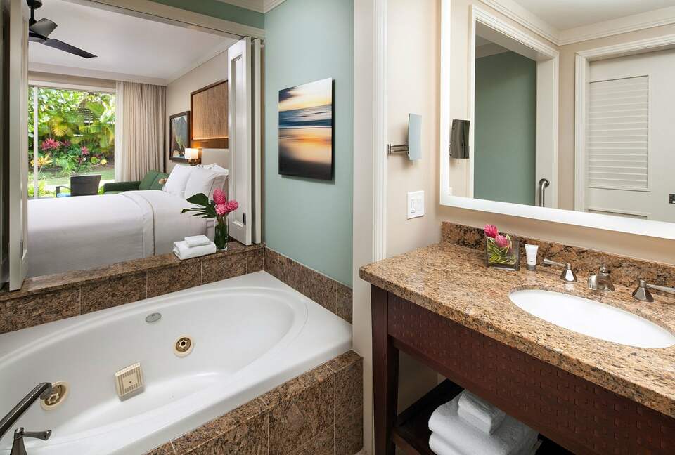 Hawaiian Oceanside Paradise - Kauaʻi, Hawaii