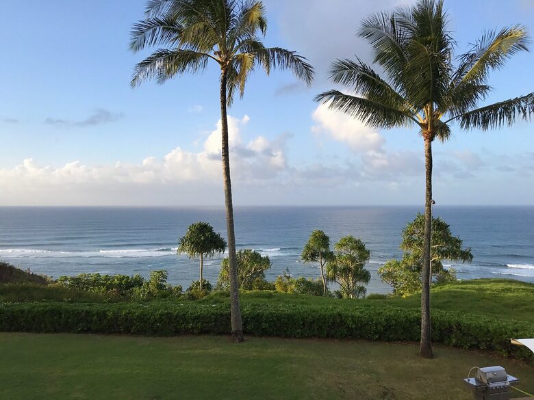 Hawaiian Oceanside Paradise - Kauaʻi, Hawaii