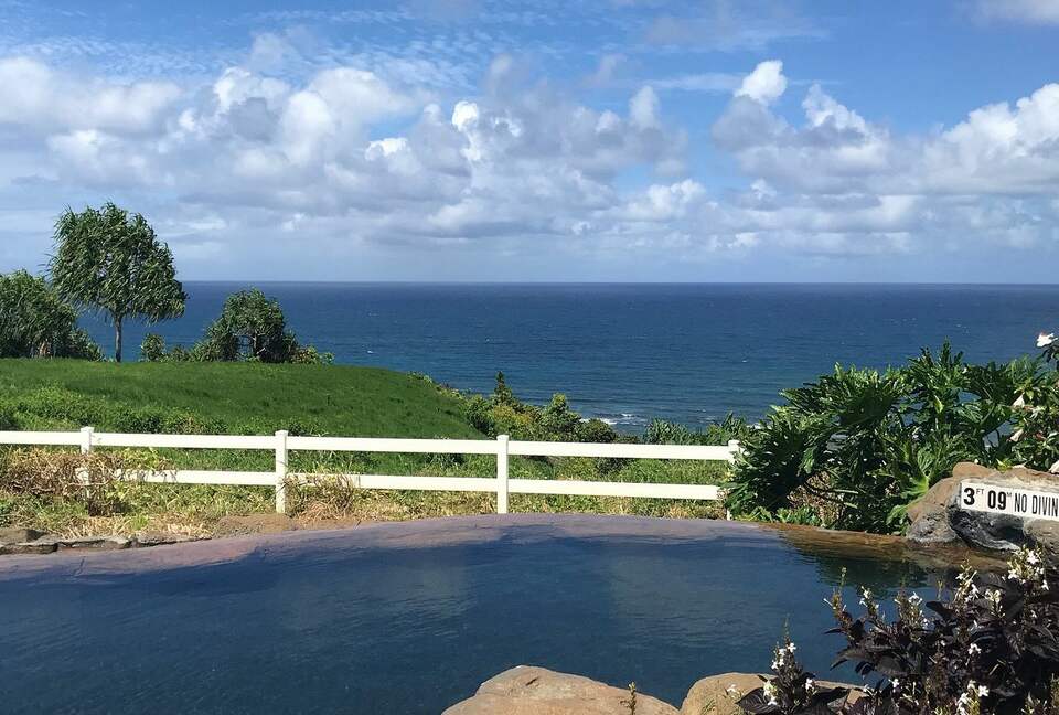 Hawaiian Oceanside Paradise - Kauaʻi, Hawaii