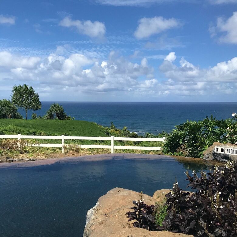 Hawaiian Oceanside Paradise - Kauaʻi, Hawaii