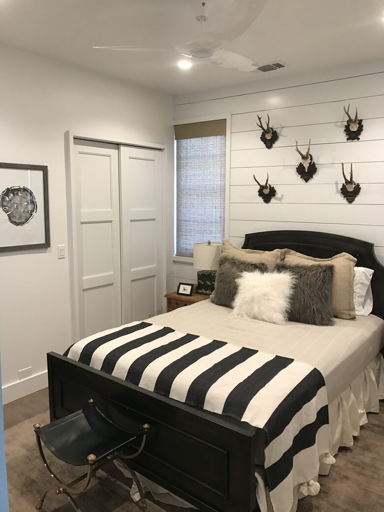 Guest room 2 - Queen bed